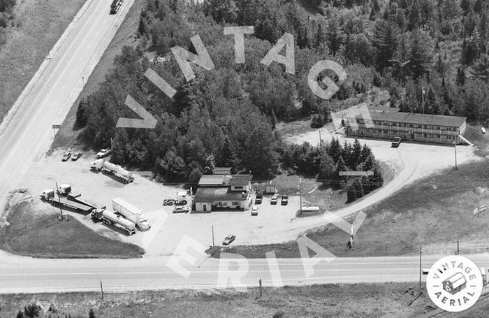 Beekers Grub and Lodging (Corner Cafe & Motel ) - 1996 Aerial Photo (newer photo)